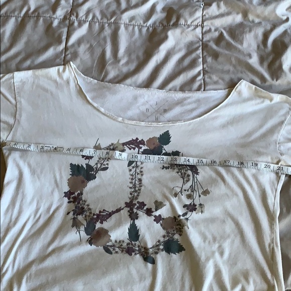 Off shoulder heart peace T by Jedidiah - Picture 6 of 7